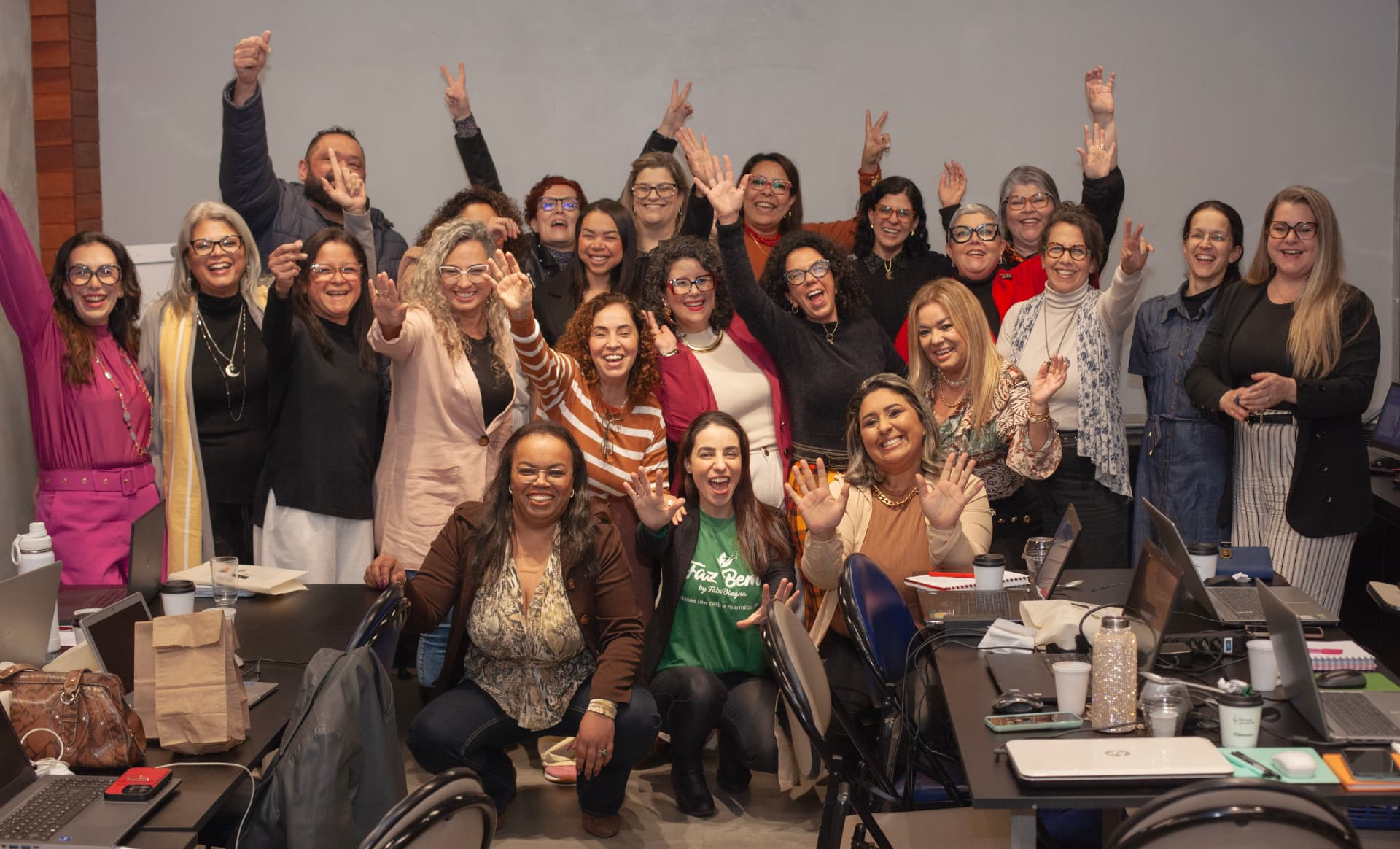 Grupo de participantes reunidas em encontro da Comunidade Tedesco